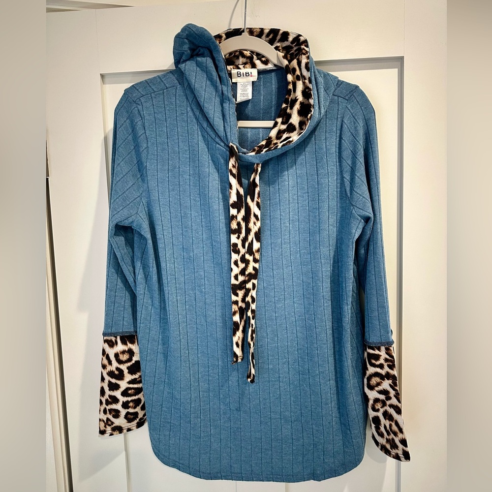NWOT BiBi Wide Rib Knit Hoodie with Leopard Details
